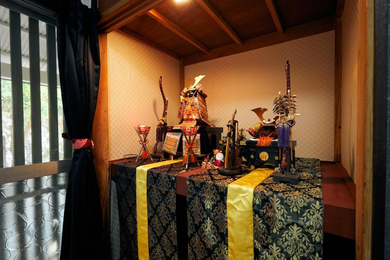 Villa Hakone Kabuto 古民家旅館 150平米 バス停迄一分 準天然温泉 最大12名 Eksteriør bilde