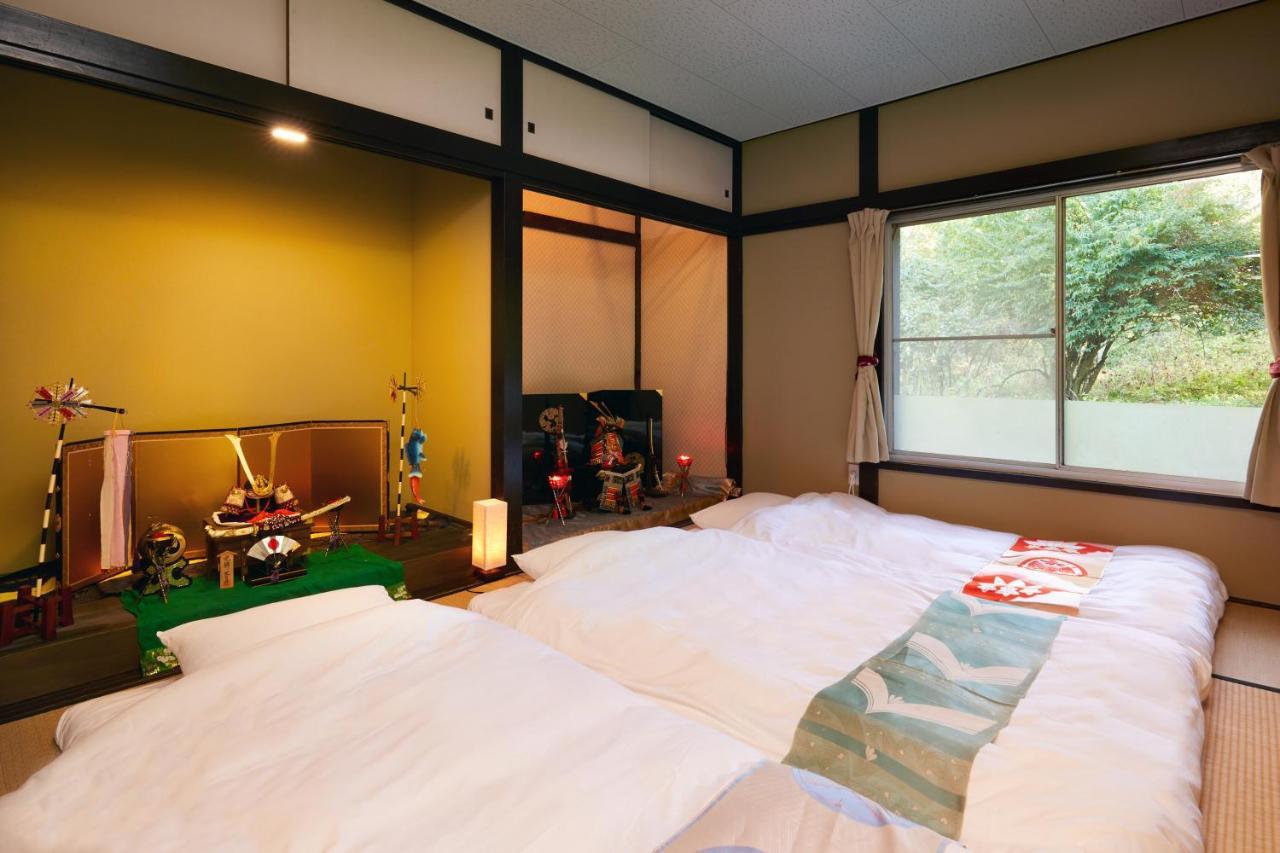 Villa Hakone Kabuto 古民家旅館 150平米 バス停迄一分 準天然温泉 最大12名 Eksteriør bilde